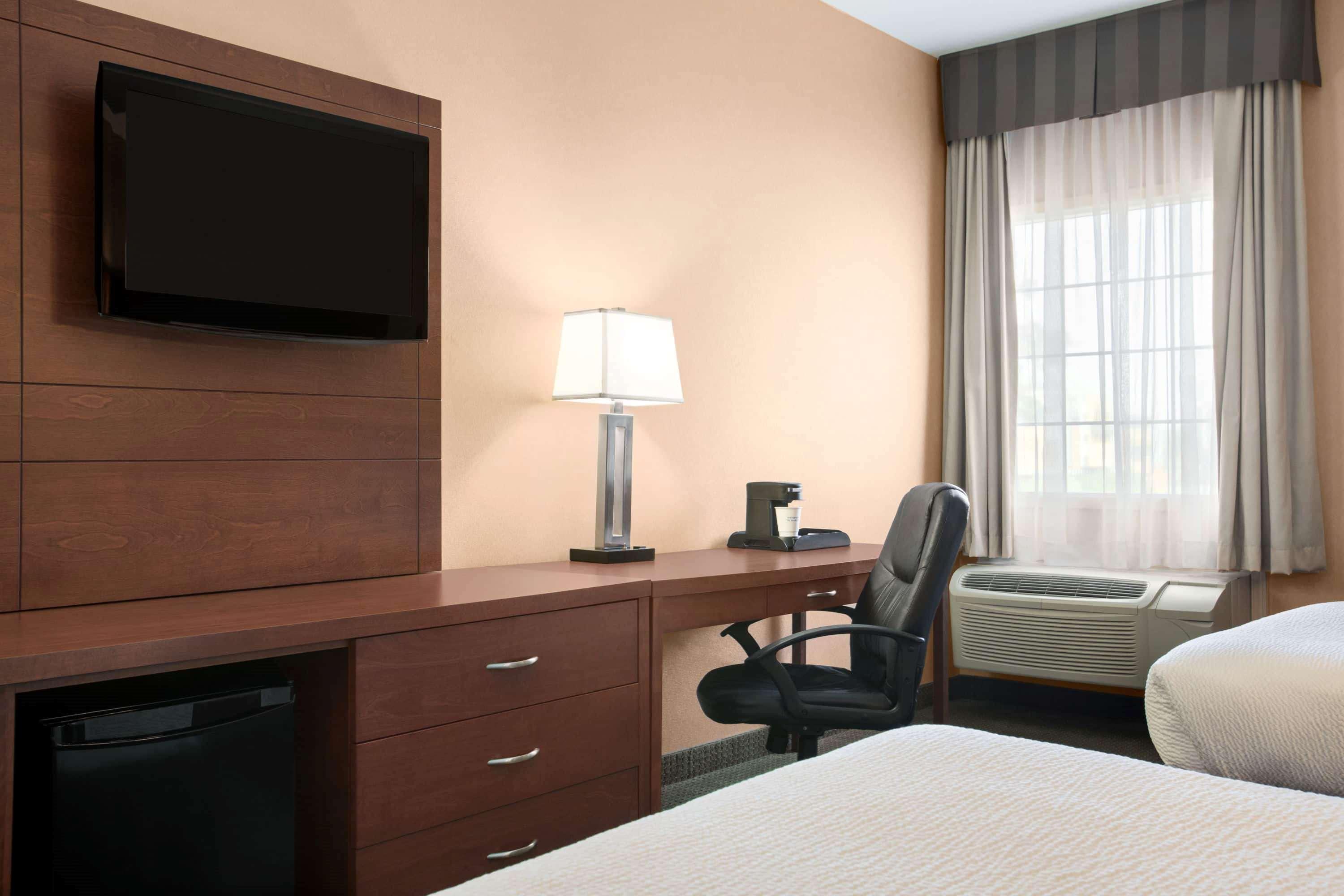 Days Inn By Wyndham Γκελφ Εξωτερικό φωτογραφία