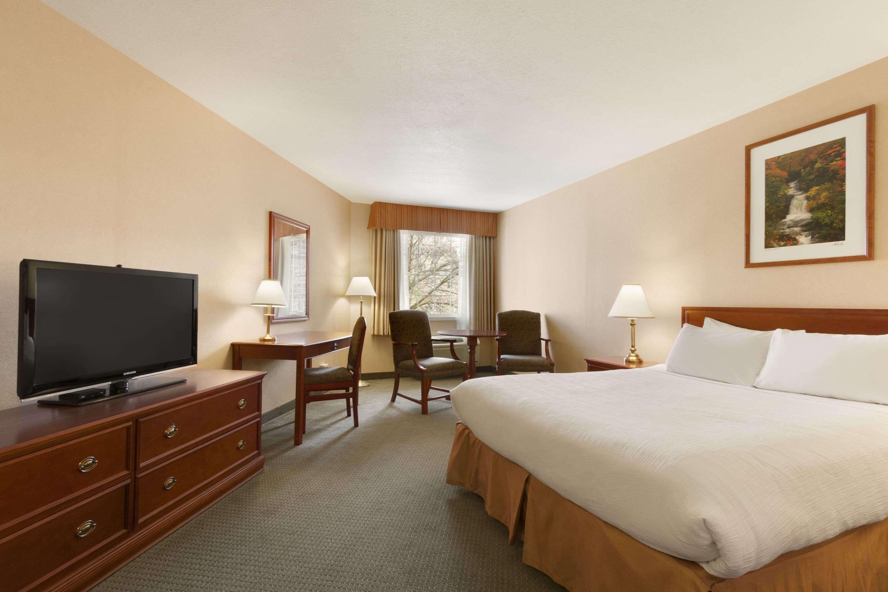 Days Inn By Wyndham Γκελφ Εξωτερικό φωτογραφία