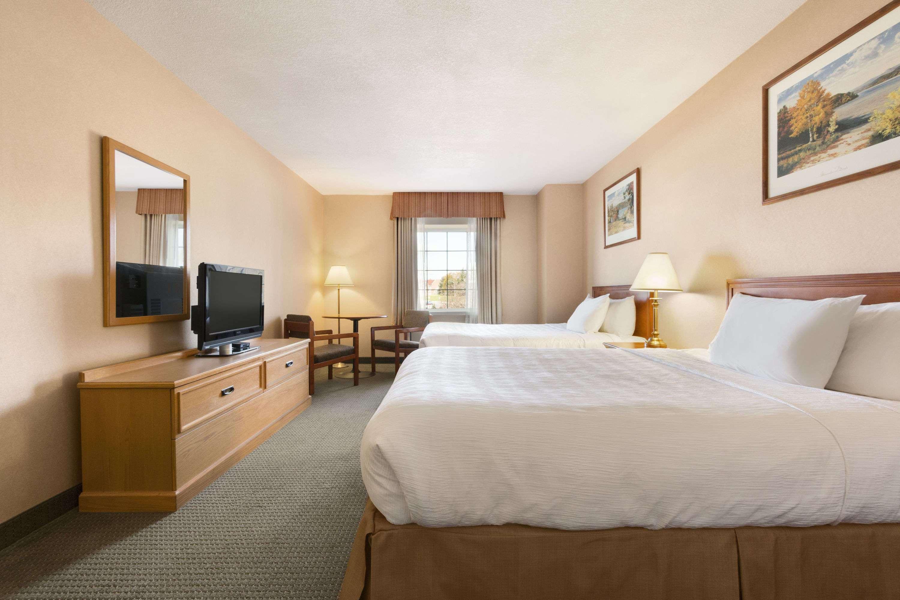 Days Inn By Wyndham Γκελφ Εξωτερικό φωτογραφία