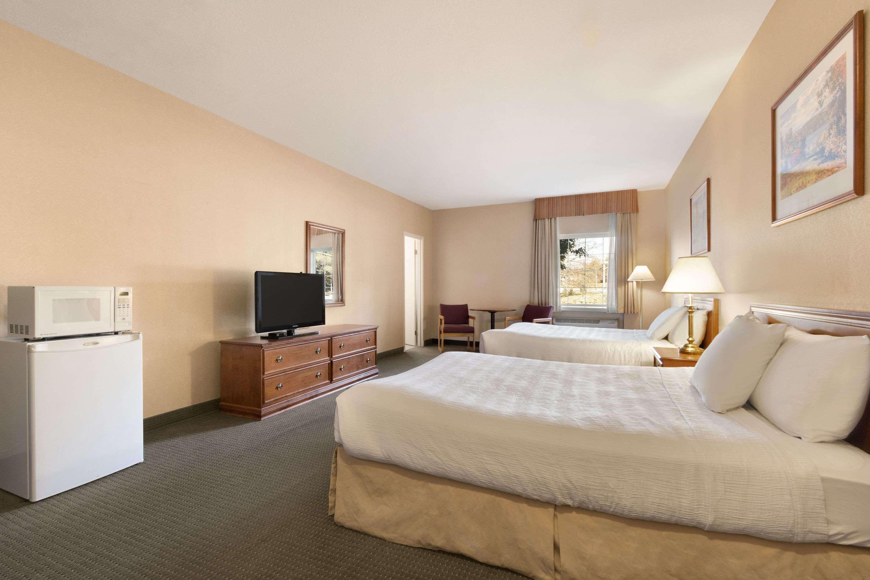 Days Inn By Wyndham Γκελφ Εξωτερικό φωτογραφία